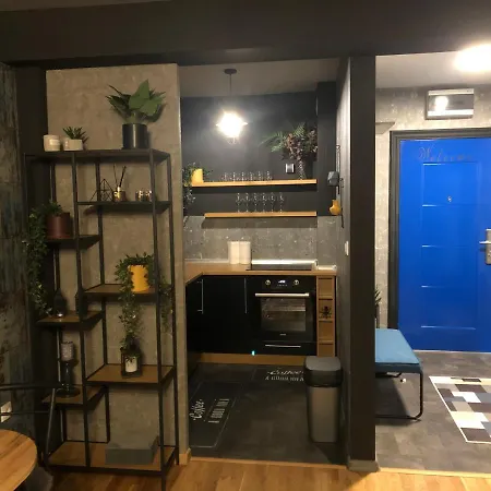 Apartman 84 Stan Na Dan *