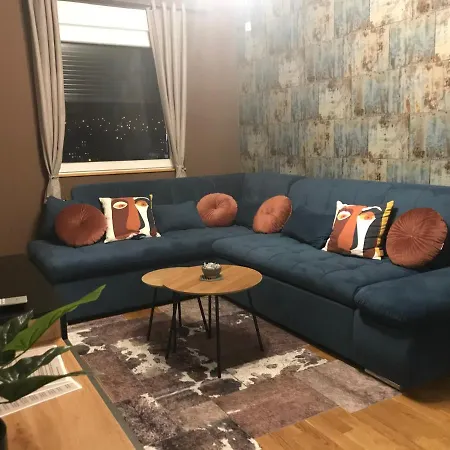 Apartman 84 Stan Na Dan Ντόμποϊ